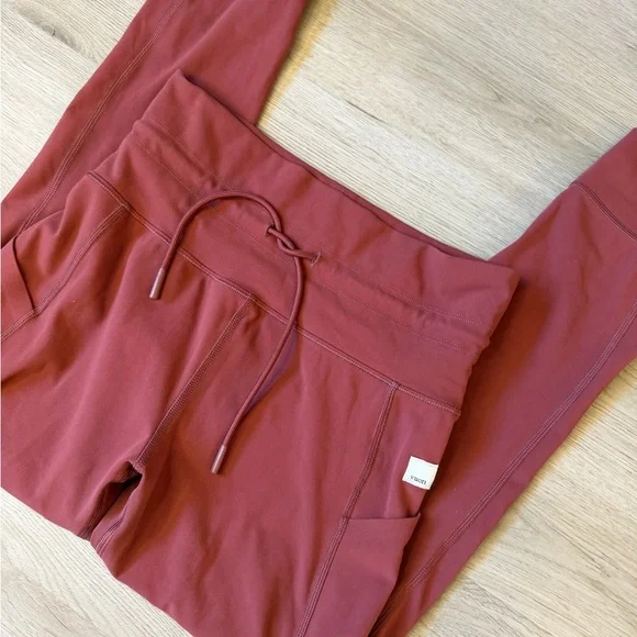 Vuori daily pocket leggings - Picture 2 of 4